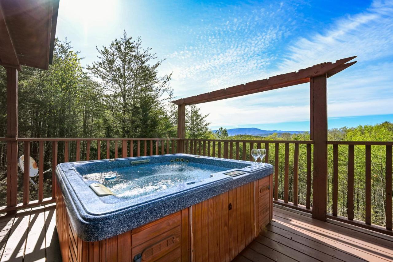 Private Mountain Cabin, Hot Tub Escape In The Smokies, With The View Sevierville Exterior foto